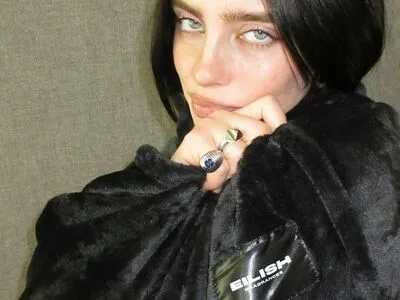 Billie Eilish OnlyFans Leaked Free Thumbnail Picture - #pPHRL8qX7K