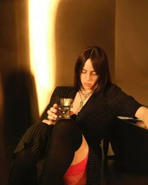 Billie Eilish OnlyFans Leaked Free Thumbnail Picture - #rGRLVhy3iy