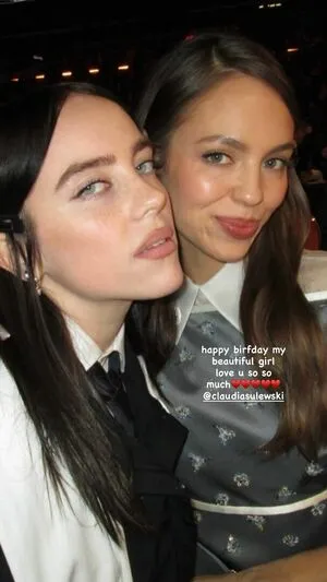 Billie Eilish OnlyFans Leaked Free Thumbnail Picture - #zI8MdP9yWd