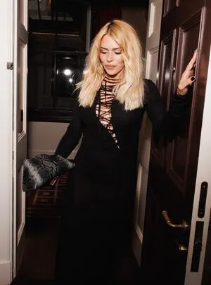 Billie Piper OnlyFans Leaked Free Thumbnail Picture - #8gaenlkUoB