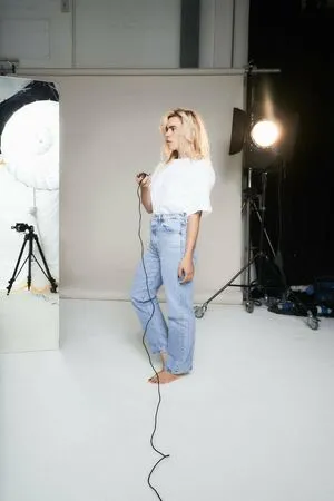 Billie Piper OnlyFans Leaked Free Thumbnail Picture - #Pu1Tz6ePA1