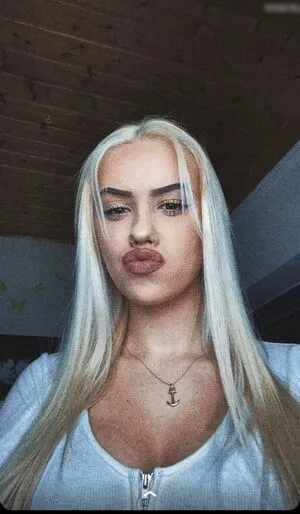 Bimmerblondiee OnlyFans Leaked Free Thumbnail Picture - #UOOC09W5fq