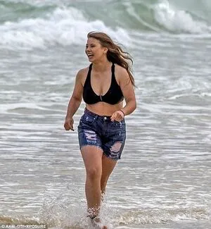 Bindi Sue Irwin OnlyFans Leaked Free Thumbnail Picture - #qdHgTOmu0Y