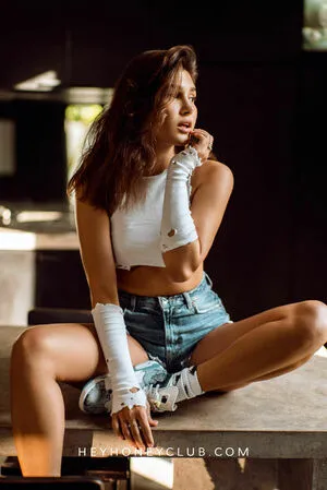 Bird Person OnlyFans Leaked Free Thumbnail Picture - #s06XHcBnEg
