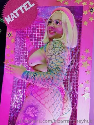 Bizarrahoneyhub OnlyFans Leaked Free Thumbnail Picture - #AHsbK0mtip