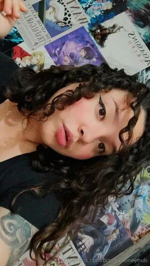 Bizarrahoneyhub OnlyFans Leaked Free Thumbnail Picture - #smMn7qlTPv