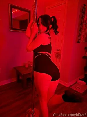 Bl0ve3 OnlyFans Leaked Free Thumbnail Picture - #PYHi83v5qm