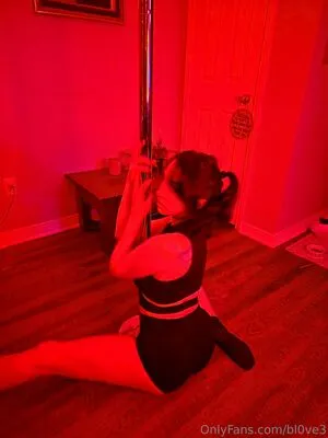 Bl0ve3 OnlyFans Leaked Free Thumbnail Picture - #aRUBK3iGwL