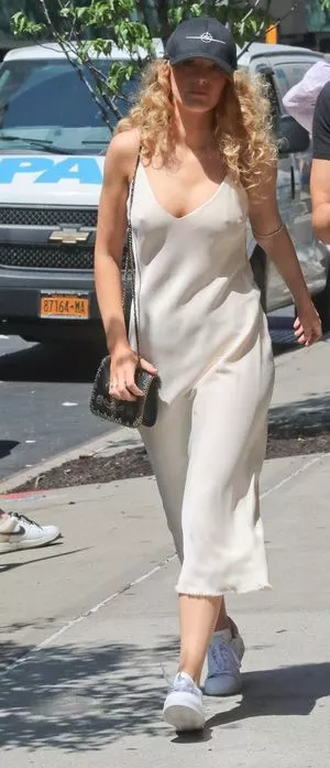 Blake Lively OnlyFans Leaked Free Thumbnail Picture - #6etKWT3TZc