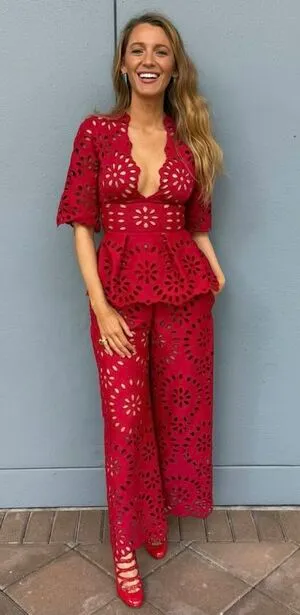 Blake Lively OnlyFans Leaked Free Thumbnail Picture - #SJM8pgR023