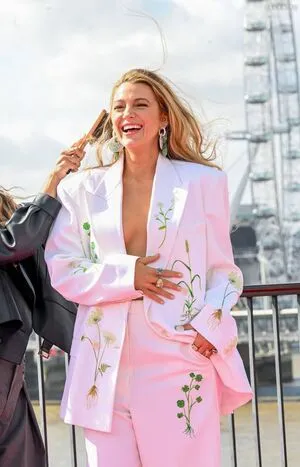 Blake Lively OnlyFans Leaked Free Thumbnail Picture - #ZAPsE6kVyr