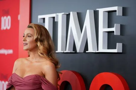 Blake Lively OnlyFans Leaked Free Thumbnail Picture - #adjjjV58c6