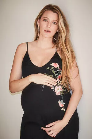 Blake Lively OnlyFans Leaked Free Thumbnail Picture - #paNKI8gSa8