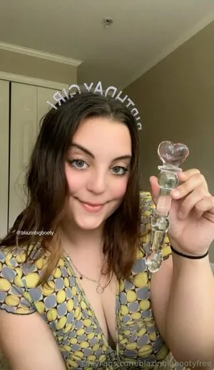 Blazinbigbootyfree OnlyFans Leaked Free Thumbnail Picture - #NSSkWeF10D