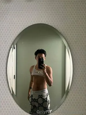 Blessfour OnlyFans Leaked Free Thumbnail Picture - #4YxmOdIgx1