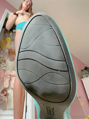 Blissfulellie OnlyFans Leaked Free Thumbnail Picture - #RRqJ8QZUDx