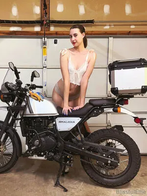 Blissfulellie OnlyFans Leaked Free Thumbnail Picture - #tgOPl8vRrs