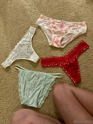 Blissfulellie OnlyFans Leaked Free Thumbnail Picture - #v9mHIZr8Xg