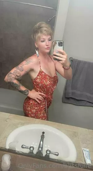 Blissfulle OnlyFans Leaked Free Thumbnail Picture - #vlCtR4e6Yo