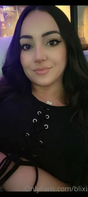 Blixi OnlyFans Leaked Free Thumbnail Picture - #ONOzExK5O9