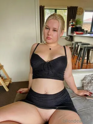 Bllondeangell OnlyFans Leaked Free Thumbnail Picture - #8uR7NCHToo