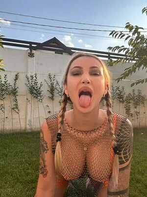 Blond Elle OnlyFans Leaked Free Thumbnail Picture - #6KZ2OFSR2y