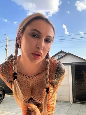 Blond Elle OnlyFans Leaked Free Thumbnail Picture - #Ffr7UKeTYv
