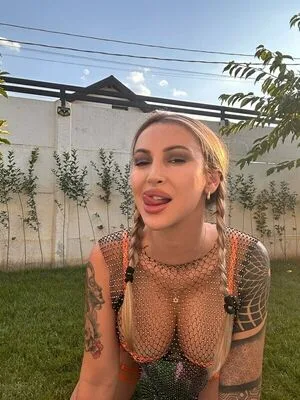Blond Elle OnlyFans Leaked Free Thumbnail Picture - #Fv7fVW2mj9
