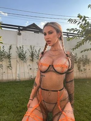 Blond Elle OnlyFans Leaked Free Thumbnail Picture - #ciu8v3hBGM