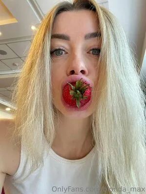 Blonda Max OnlyFans Leaked Free Thumbnail Picture - #d9AynhDwbl