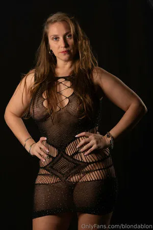 Blondablon OnlyFans Leaked Free Thumbnail Picture - #0xFGYMV10V
