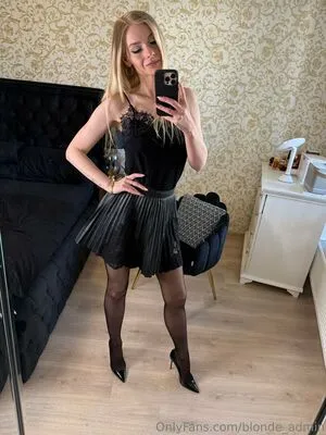 Blonde Admin OnlyFans Leaked Free Thumbnail Picture - #rrmvK3DDSO
