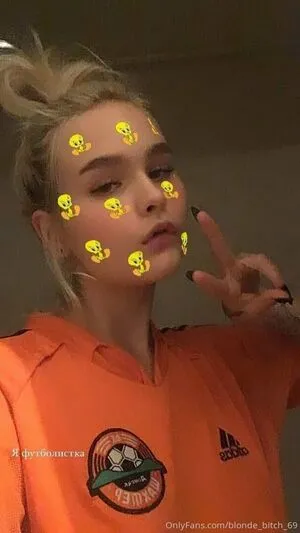 Blonde Bitch OnlyFans Leaked Free Thumbnail Picture - #F0cBBTrSd0