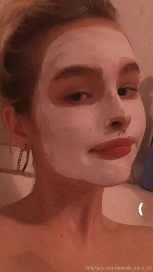 Blonde Bitch OnlyFans Leaked Free Thumbnail Picture - #hW96fH8xsm