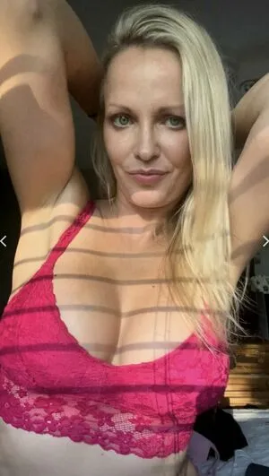 Blonde Goddess OnlyFans Leaked Free Thumbnail Picture - #WdkQ8u7n38