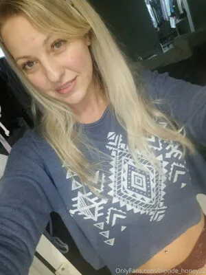 Blonde Honey22 OnlyFans Leaked Free Thumbnail Picture - #3jtCX0Iqr1
