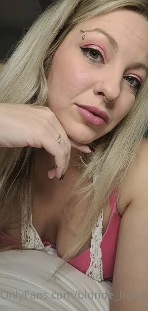 Blonde Honey22 OnlyFans Leaked Free Thumbnail Picture - #8TnDKVkSF6