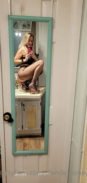 Blonde Honey22 OnlyFans Leaked Free Thumbnail Picture - #PGyVsKjZNp