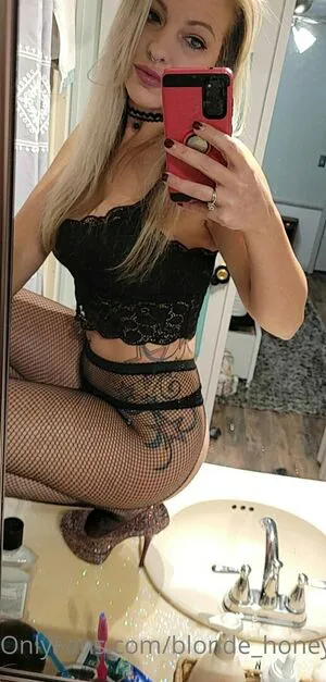 Blonde Honey22 OnlyFans Leaked Free Thumbnail Picture - #l2DKtaSdJz