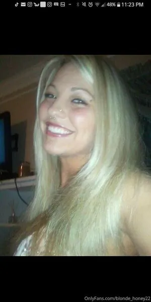 Blonde Honey22 OnlyFans Leaked Free Thumbnail Picture - #v919puod2R