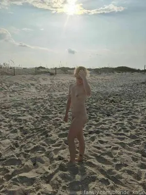 Blonde Katie OnlyFans Leaked Free Thumbnail Picture - #B4qqvvW9fL