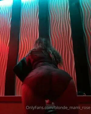 Blonde Mami Rose OnlyFans Leaked Free Thumbnail Picture - #jBTLXDBXfY