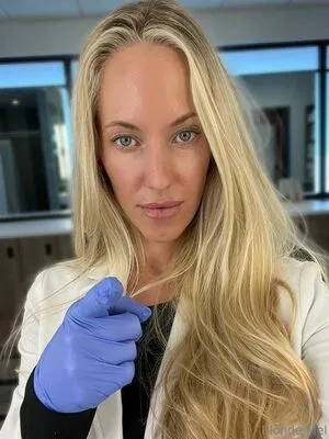 Blonde Mel OnlyFans Leaked Free Thumbnail Picture - #EplfbKpdU1