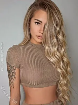Blonde Model OnlyFans Leaked Free Thumbnail Picture - #FHgqwvRzqI