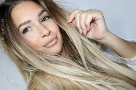 Blonde Model OnlyFans Leaked Free Thumbnail Picture - #sAD03w8CAz