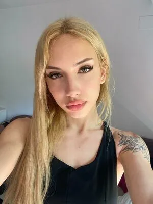 Blonde Sophie2 OnlyFans Leaked Free Thumbnail Picture - #U9M2ovoAC3