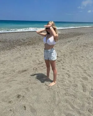 Blonde Vivi OnlyFans Leaked Free Thumbnail Picture - #2hlPX2hOIZ