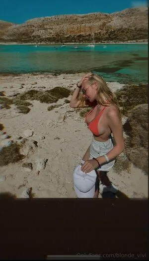 Blonde Vivi OnlyFans Leaked Free Thumbnail Picture - #7whree3Wn9