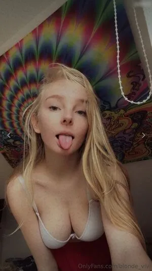 Blonde Vivi OnlyFans Leaked Free Thumbnail Picture - #7xZ5n9ZeFb