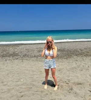 Blonde Vivi OnlyFans Leaked Free Thumbnail Picture - #E3N6UAza9J
